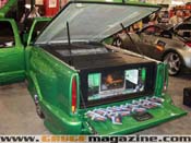 GaugeMagazine_SEMA2003_383