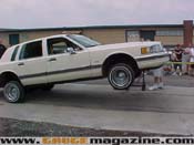 GaugeMagazine_swanginbangin_131