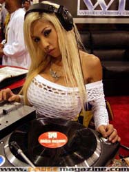 GaugeMagazine_SEMA_Hotties_043a