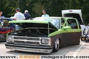 GaugeMagazine_DropEmWearNats_090