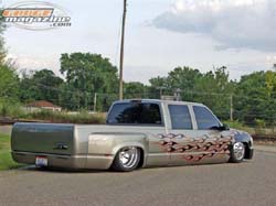 GaugeMagazine_ChevyDually_008