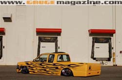 GaugeMagazine_Mazda_B2000_001