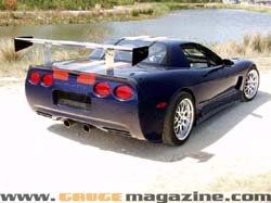 GaugeMagazine_2001_Corvette_C5R_025