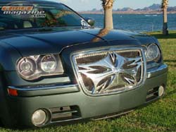 GaugeMagazine_2007_Chrysler300C_008