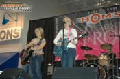 GaugeMagazine_2008_IndyWOW_246